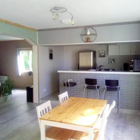 Holiday home Maison Accessible Pmr A Avec Jardin Saint-Come-de-Fresne